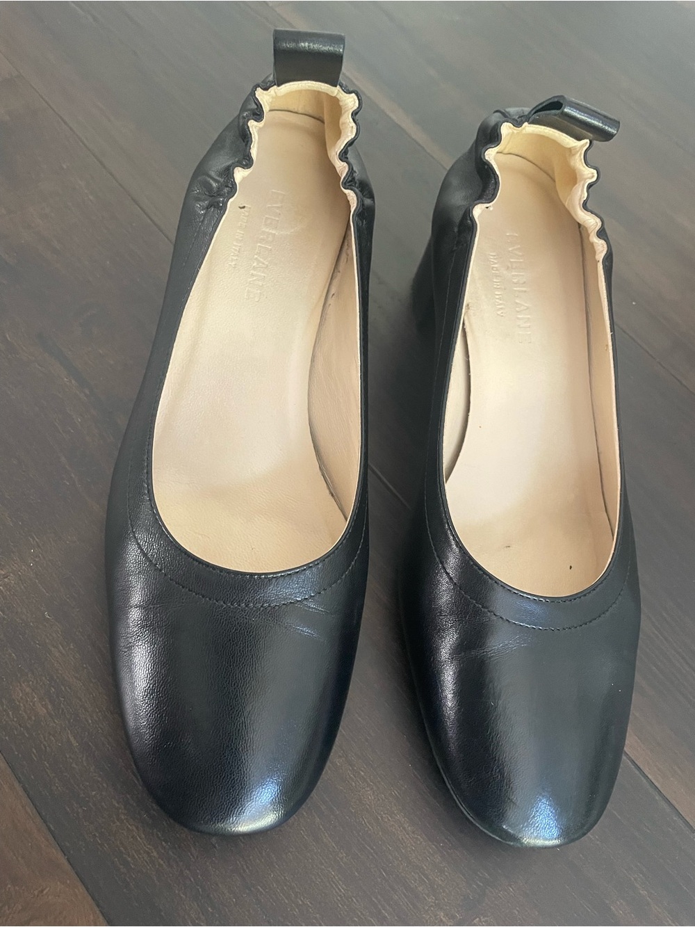 Like New Women’s Everlane The Day Heel Black Leather. Made in Italy.
Size 6